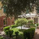 Aparthotel Regis
