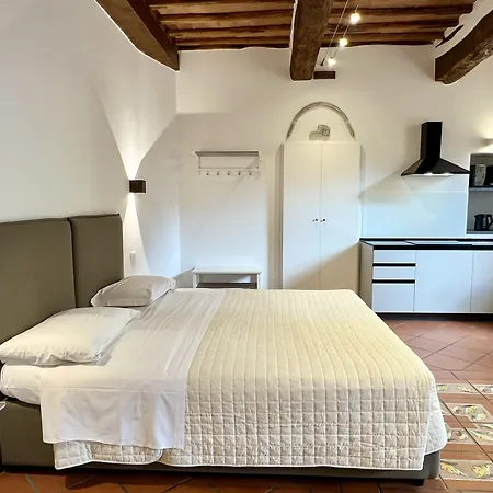 Aparthotel Regis