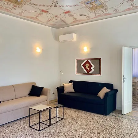 Regis Apartmanhotel Siena