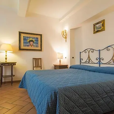 Aparthotel Regis 4*