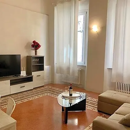 Regis Aparthotel