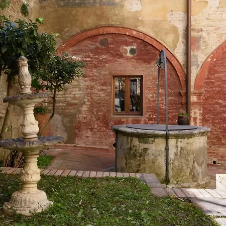 Regis 4* Siena