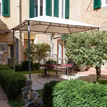 Regis Siena