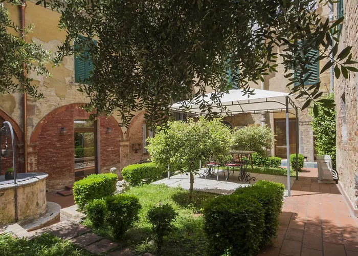 Hotel apartamentowy Regis