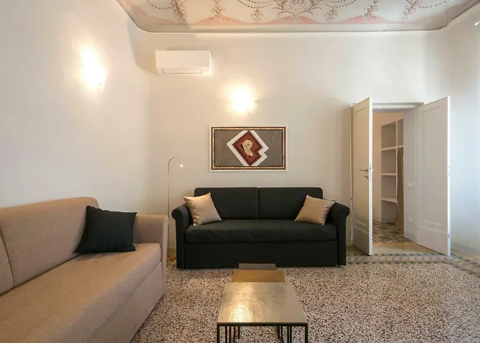 Hotel apartamentowy Regis