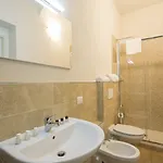 Regis Apartahotel