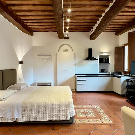 Regis Apart-hotel 4*