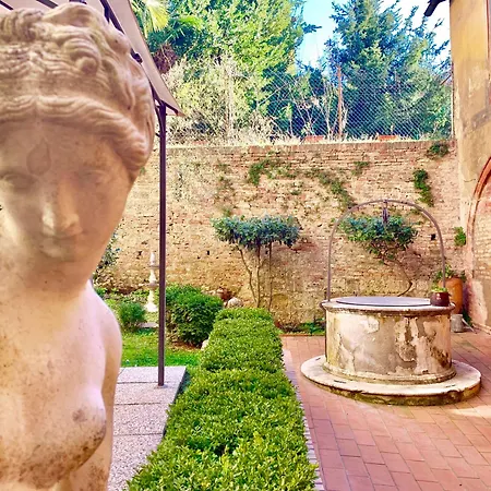 Apart-hotel Regis 4*