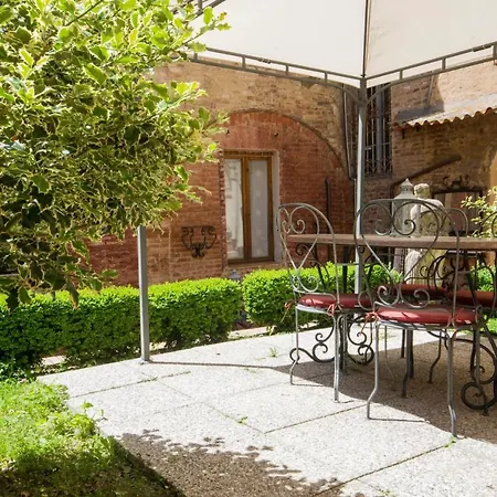 Regis Apartmanhotel